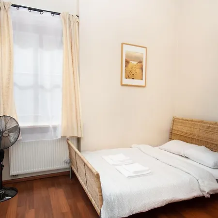 Klimatyczny Przy Rynku فروتسواف